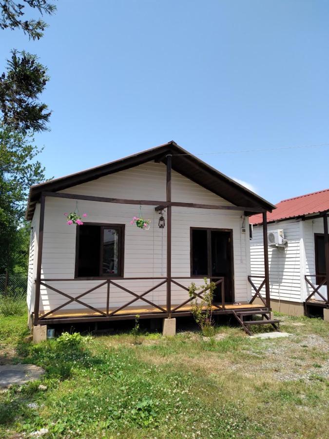 Апарт-Отель "У Речки" Kuchkisabano Esterno foto